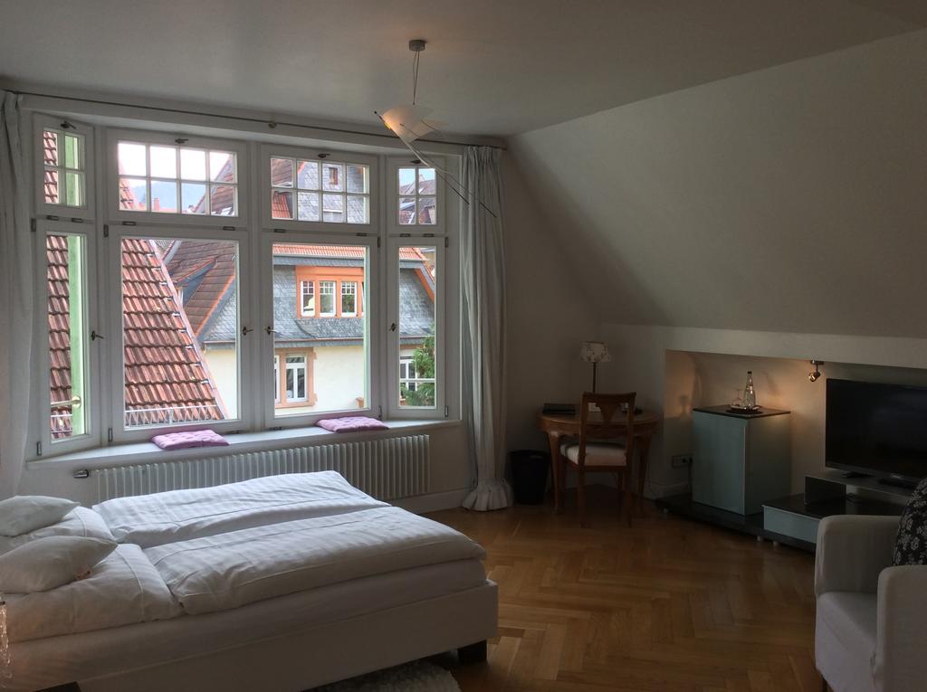 Astoria Hotel 4*